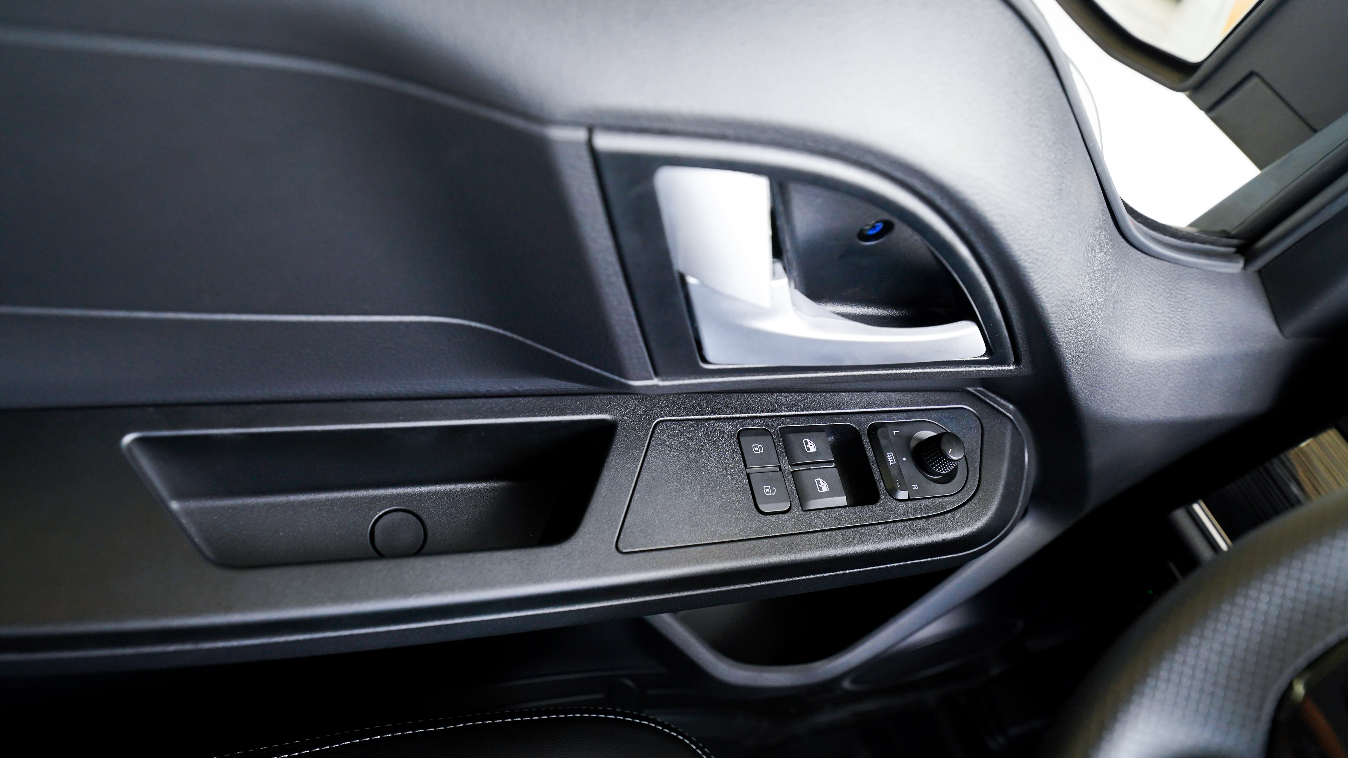 CỬA KÍNH CHỈNH ĐIỆN