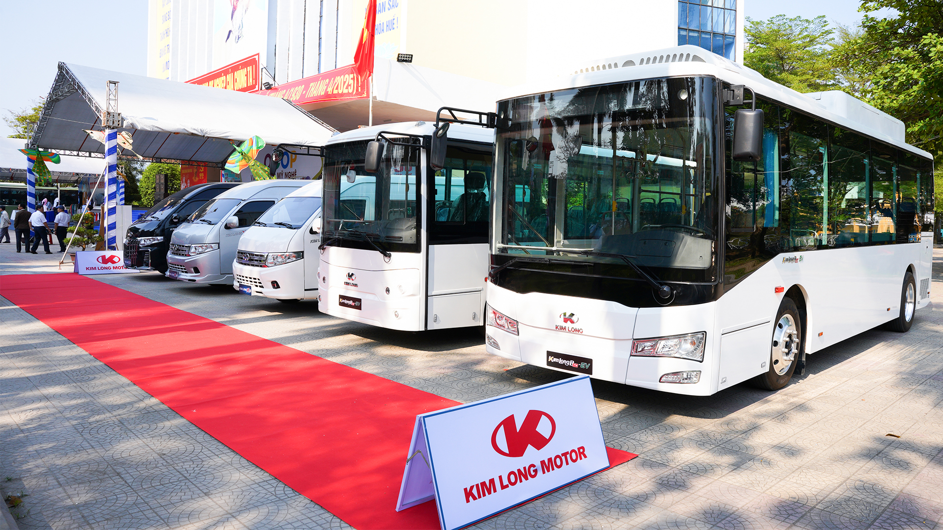 KIM LONG MOTOR – A PROUD MILESTONE AT THE 50TH ANNIVERSARY EXHIBITION OF HUẾ’S LIBERATION
