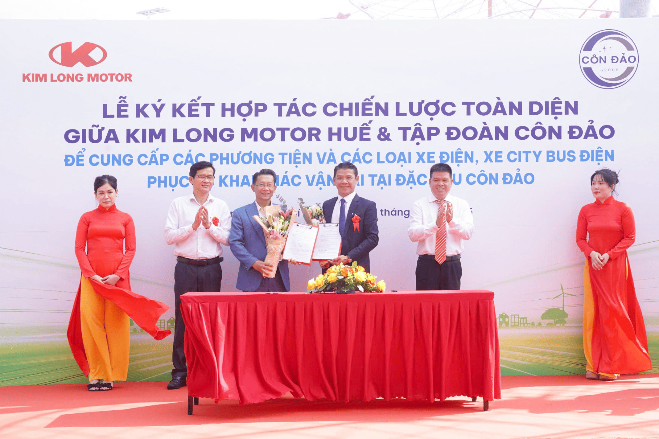KIM LONG MOTOR KÝ KẾT CHIẾN LƯỢC TOÀN DIỆN VỚI TẬP ĐOÀN CÔN ĐẢO, CUNG CẤP CÁC PHƯƠNG TIỆN VÀ CÁC LOẠI XE ĐIỆN, XE CITY BUS ĐIỆN PHỤC VỤ KHAI THÁC VẬN TẢI TẠI ĐẶC KHU CÔN ĐẢO