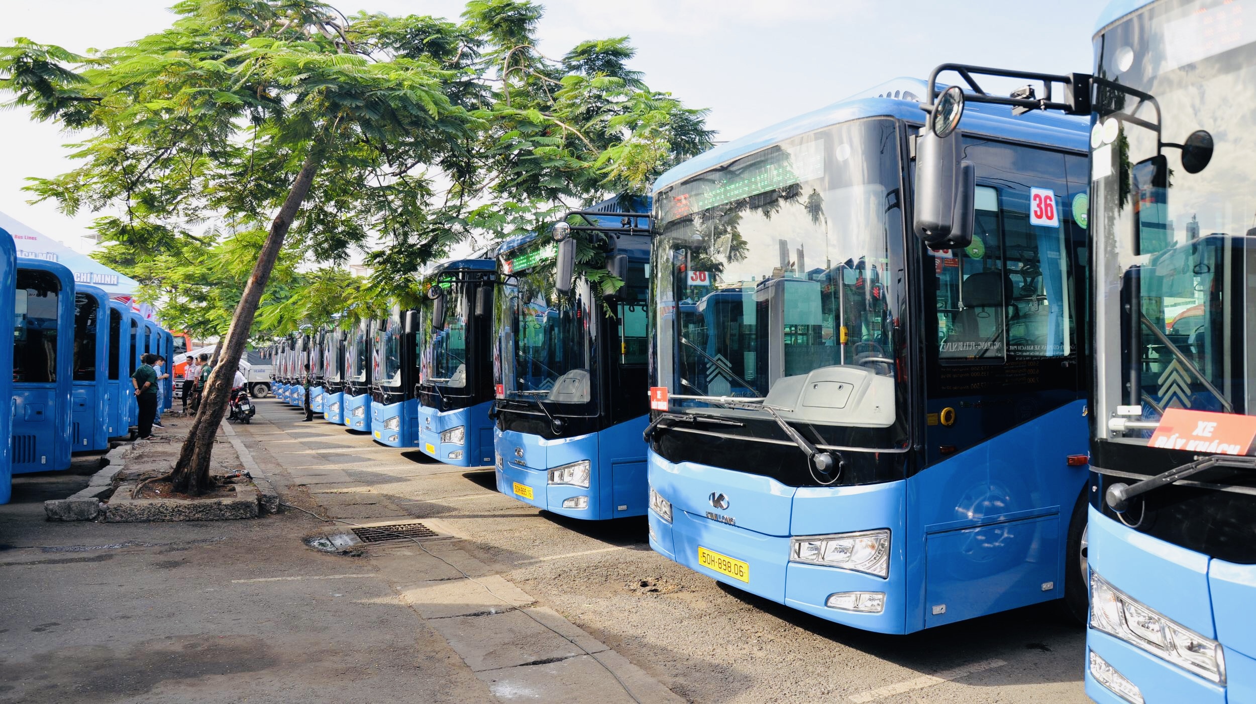 KIM LONG BUSES PROUDLY OPERATING ON 35 URBAN ROUTES IN HO CHI MINH CITY