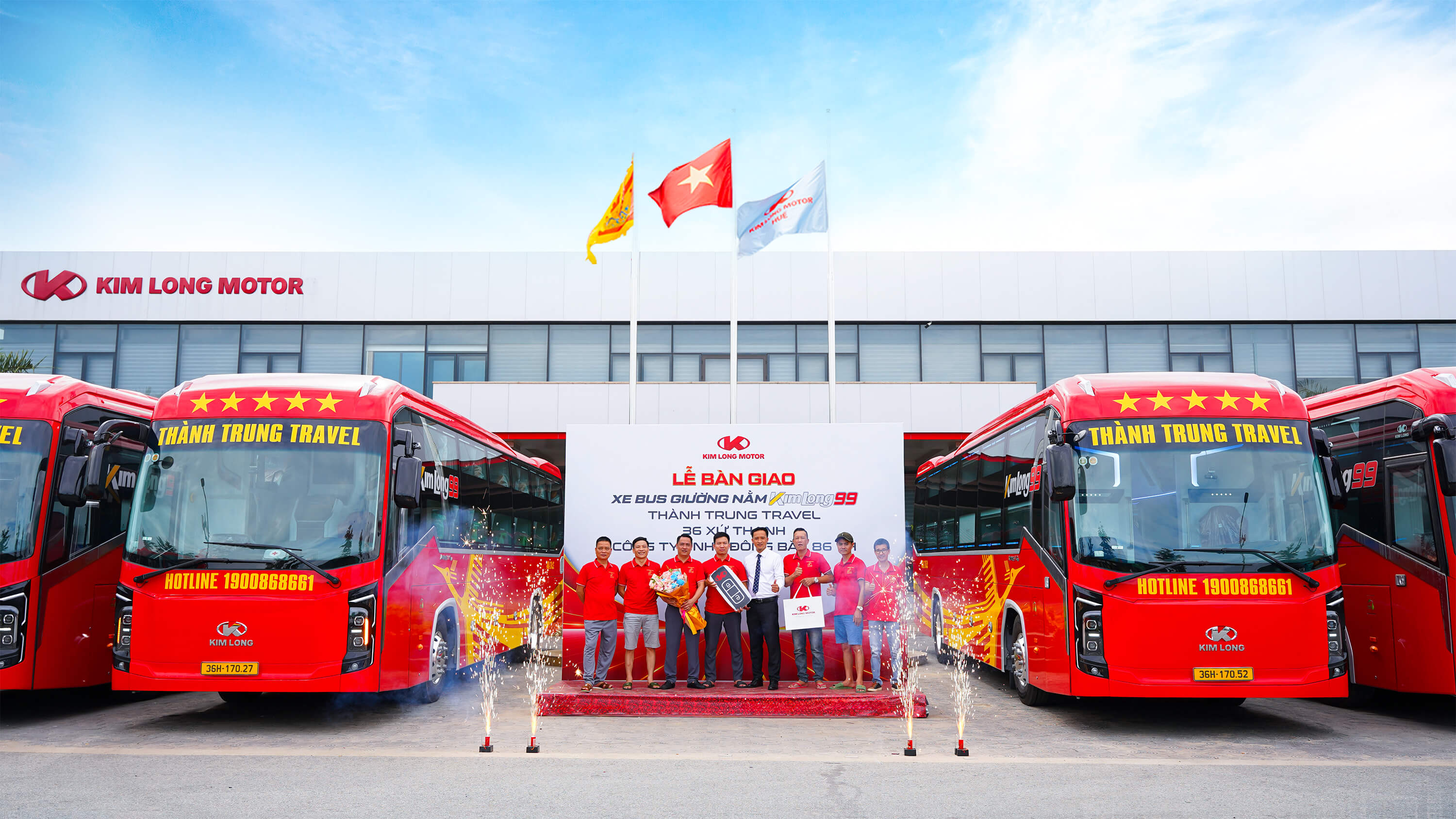KIM LONG MOTOR AFFIRMS QUALITY WITH THE DELIVERY OF 12 SLEEPER BUSES TO DONG BAC 86 TH COMPANY