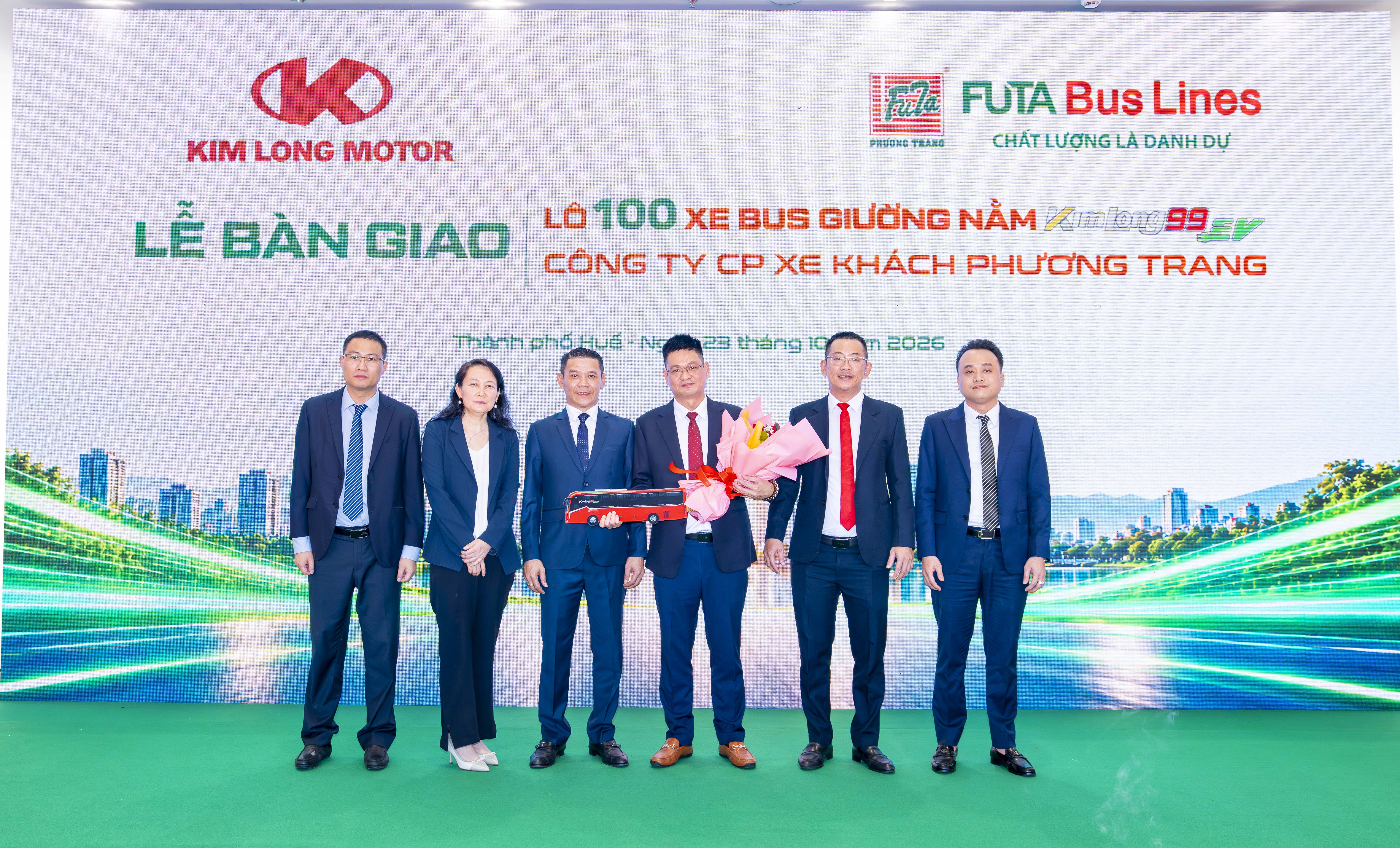 LÔ 100 XE BUS GIƯỜNG NẰM THUẦN ĐIỆN KIMLONG99 EV-G34 ĐỒNG HÀNH CÙNG FUTA BUS LINES KHAI MỞ KỶ NGUYÊN DI CHUYỂN XANH